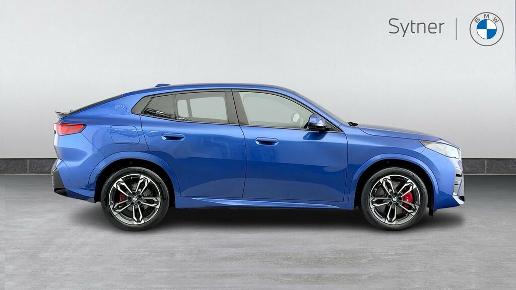 BMW iX2 150Kw Edrive20 M Sport 65Kwh Techpro Blue #3