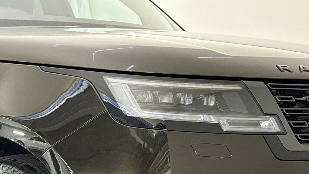 Land Rover Range Rover Edition Black #17