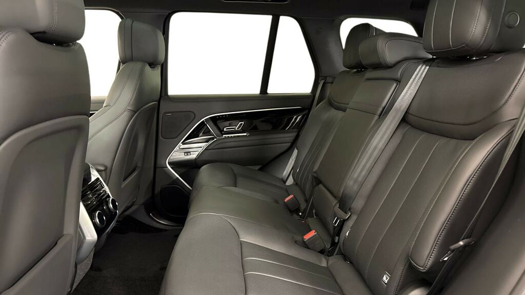 Land Rover Range Rover Edition Black #4