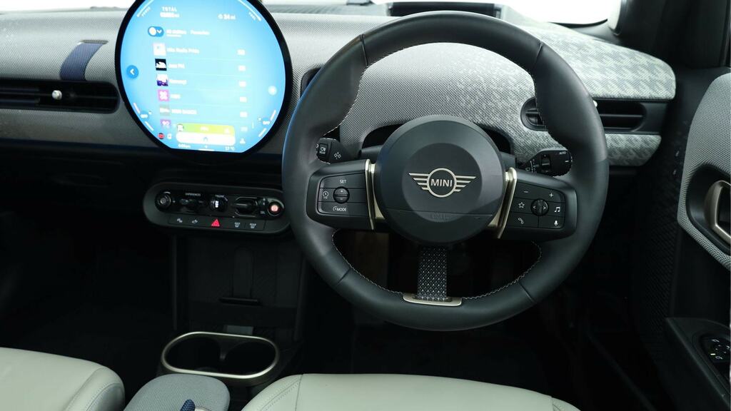Mini Hatch 2.0 S Exclusive Level 2 EJ75DZG Black #5