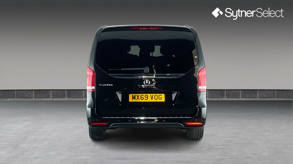 Mercedes-Benz V Class V220 D Amg Line 9G-tronic Extra Long Black #5
