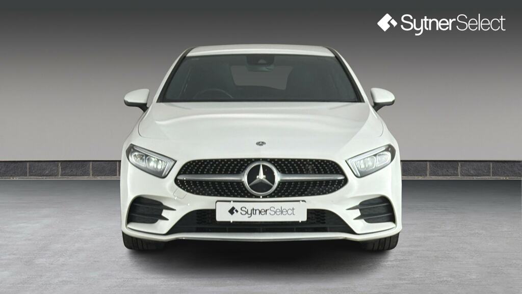 Mercedes-Benz A Class A200 Amg Line NL69DVF White #4