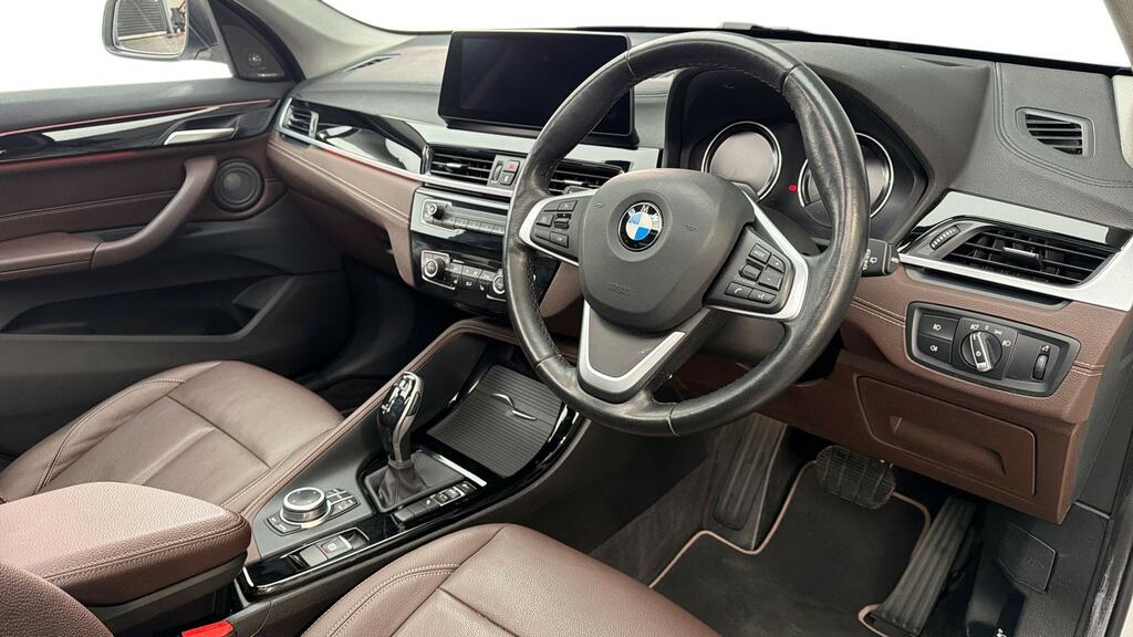 BMW X1 Sdrive 18I Xline Step YA70VAF White #6