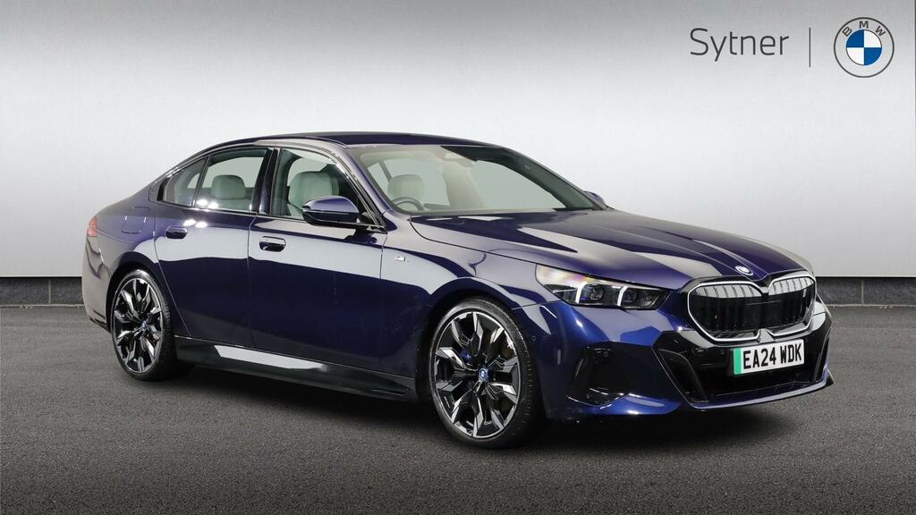 BMW i5 250Kw Edrive40 M Sport Pro 84Kwh Blue