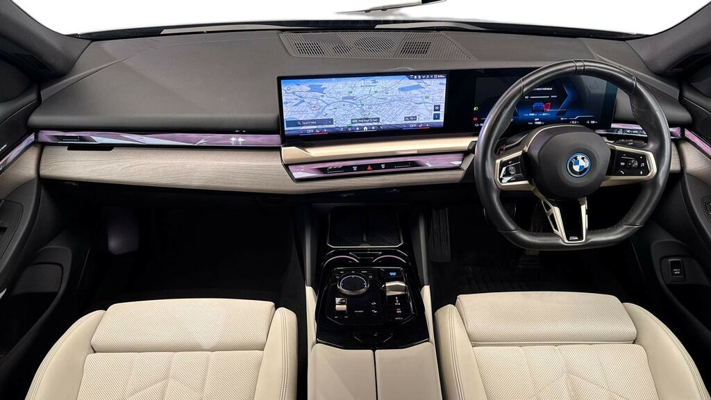 BMW i5 250Kw Edrive40 M Sport Pro 84Kwh Blue #4