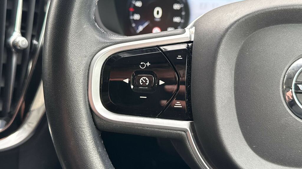 Volvo V60 2.0 D3 Momentum Estate Euro 6 Ss  #18