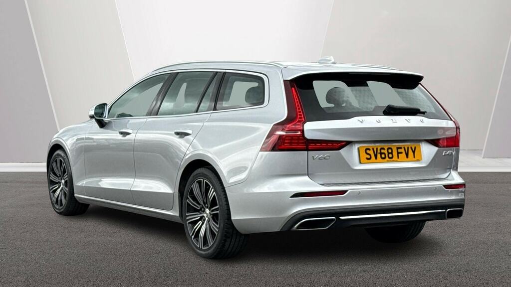 Volvo V60 2.0 D4 190 Inscription Silver #2