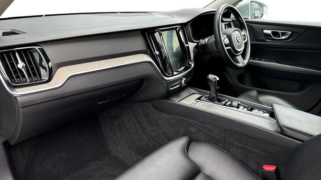 Volvo V60 2.0 D4 190 Inscription Silver #4