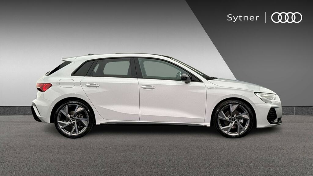 Audi A3 1.5 Tfsi 150 Black Ed S Tronic Tech Pack White #4