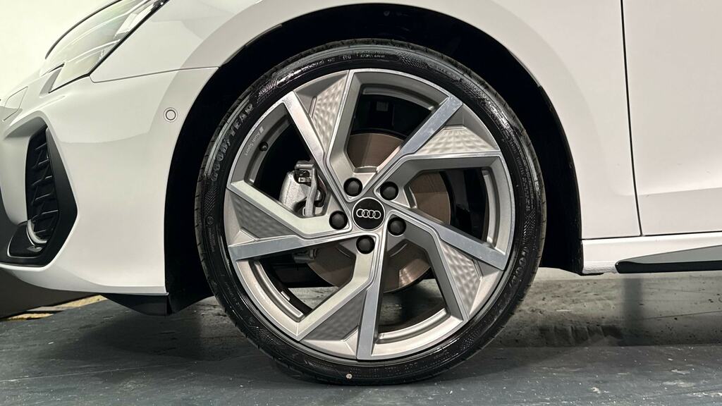 Audi A3 1.5 Tfsi 150 Black Ed S Tronic Tech Pack White #5