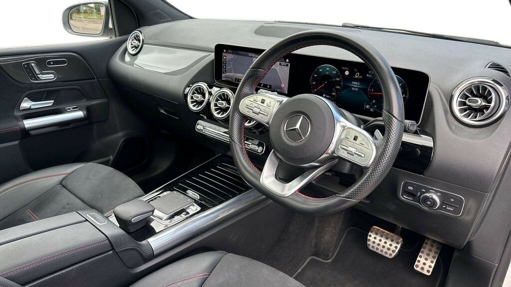 Mercedes-Benz B Class B220d Amg Line Premium Plus White #3