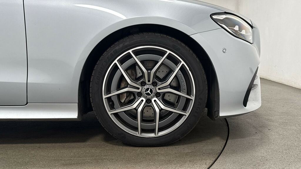 Mercedes-Benz E Class E300 Amg Line Premium 9G-tronic Silver #5