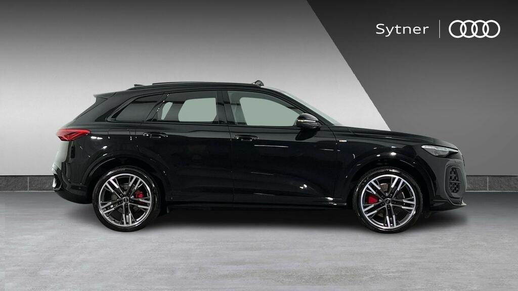 Audi Q5 2.0 Tdi Quattro Edition 1 S Tronic FG75UVE Black #4