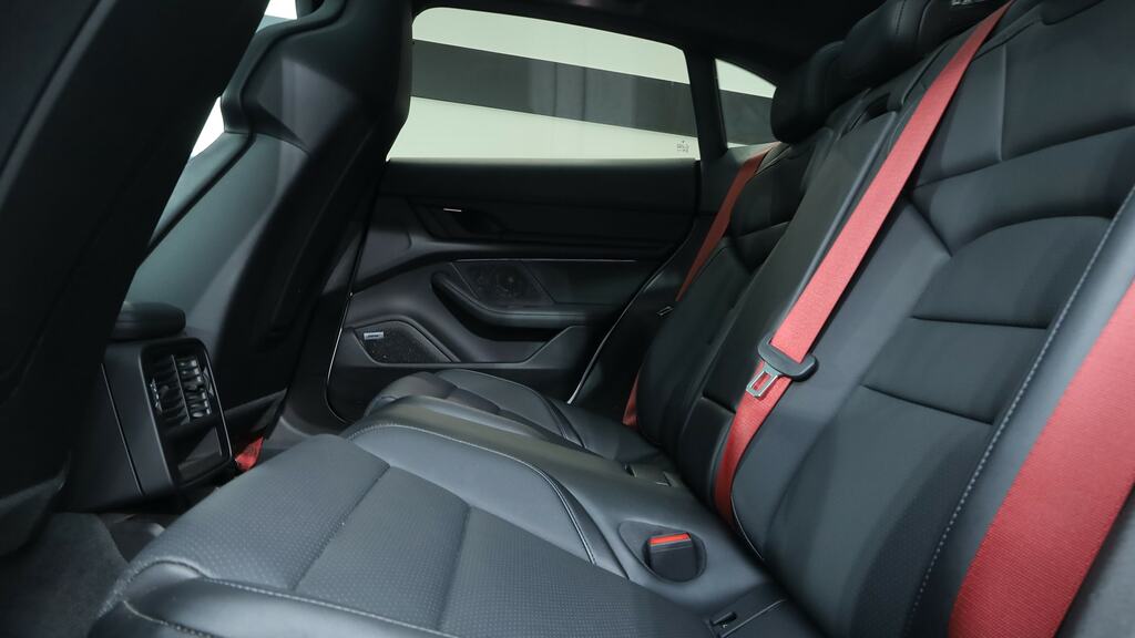 Porsche Taycan Performance Plus 93.4Kwh 4S Cross Turismo Elec Green #20