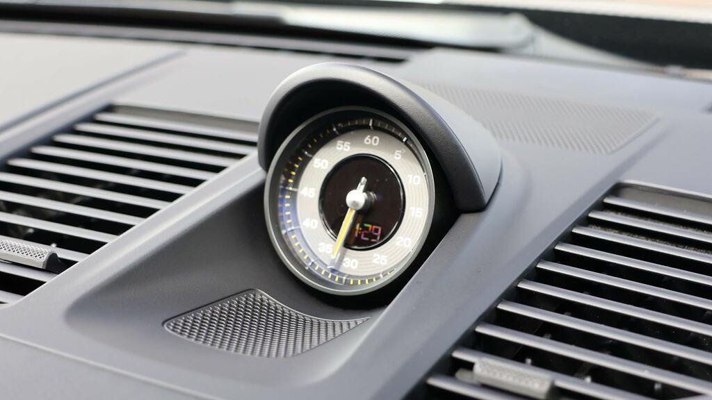 Porsche 911 Petrol Silver #12