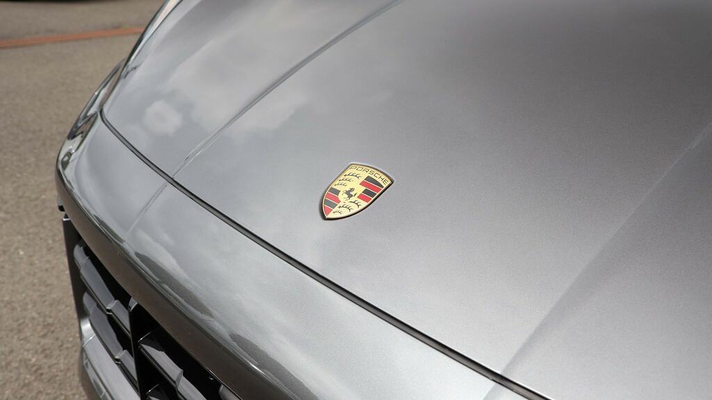 Porsche Cayenne Gts Auto Grey #32