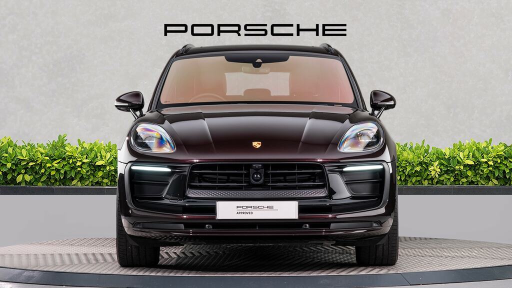 Porsche Macan T Pdk Purple #2