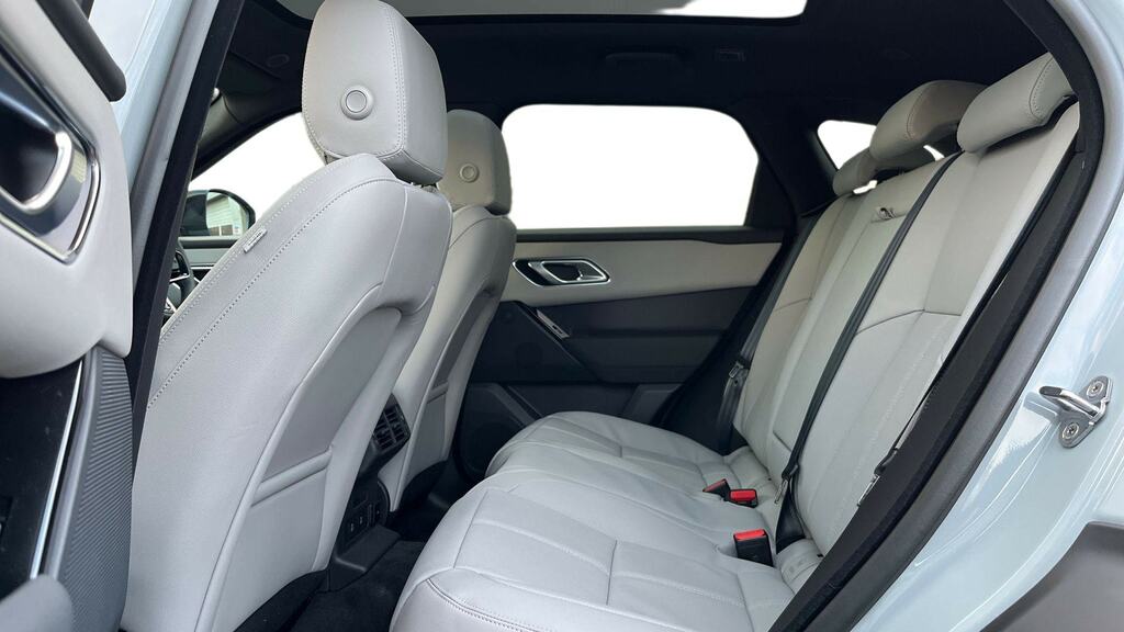Land Rover Range Rover Velar 2.0 P400e Dynamic Se Grey #4