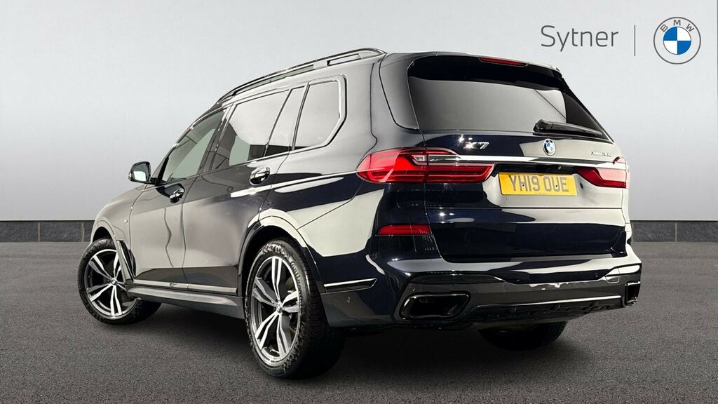 BMW X7 Xdrive30d M Sport Step Black #2
