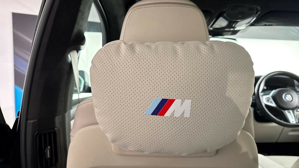 BMW X7 Xdrive30d M Sport Step 2019 Black #21