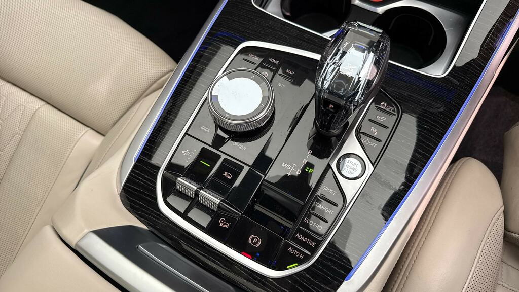 BMW X7 Xdrive30d M Sport Step 2019 Black #10