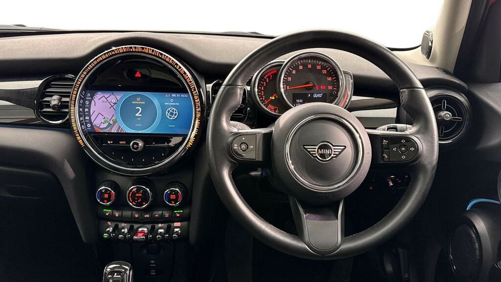 Mini Hatch 1.5 Cooper Classic Premium Plus FL72HBH Red #5