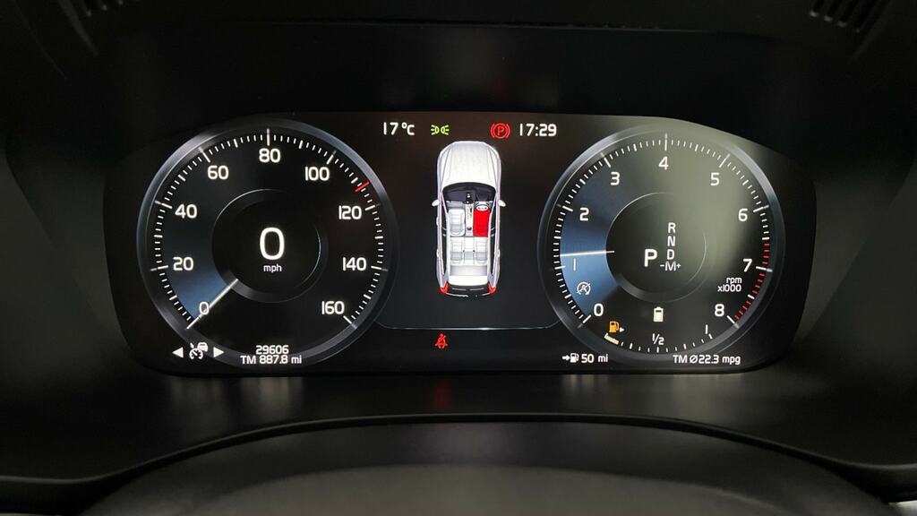 Volvo XC60 B4 Awd R-design Black #13