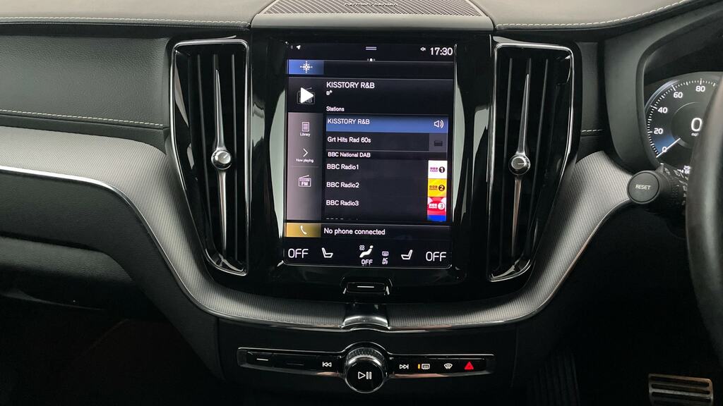 Volvo XC60 B4 Awd R-design Black #20