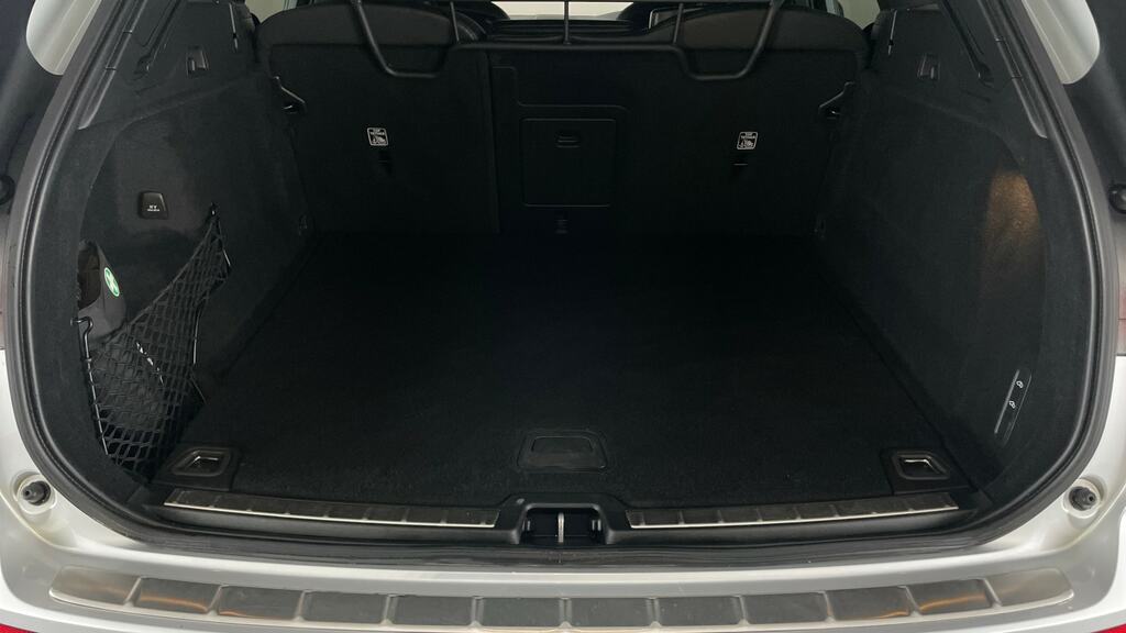 Volvo XC60 B4 Awd R-design Black #22