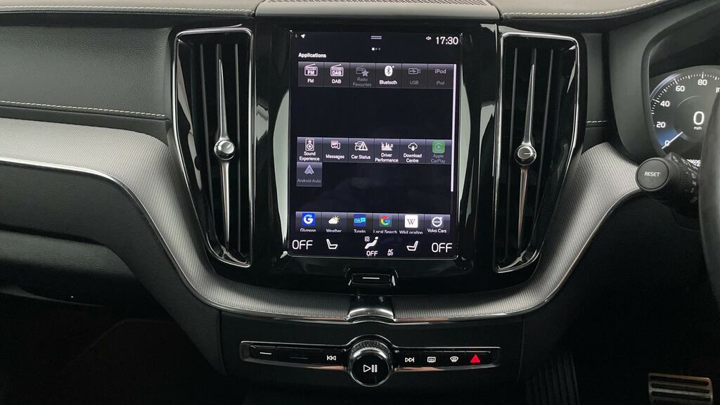 Volvo XC60 B4 Awd R-design Black #15