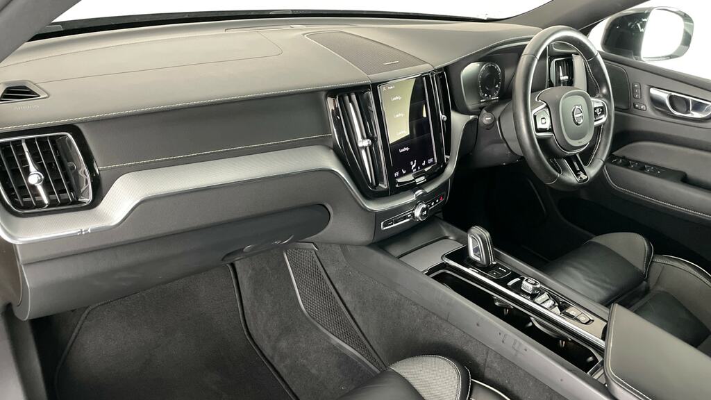 Volvo XC60 B4 Awd R-design Black #11