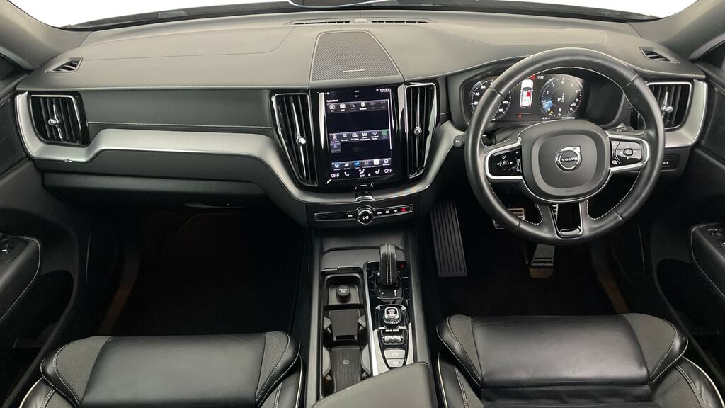 Volvo XC60 2.0 B6p 300 R Design Pro Awd Geartronic Silver #6