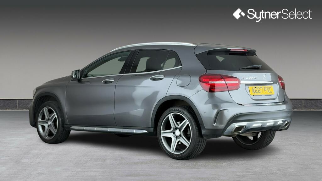 Mercedes-Benz GLA Class Gla 200D Amg Line Premium Plus Grey #2