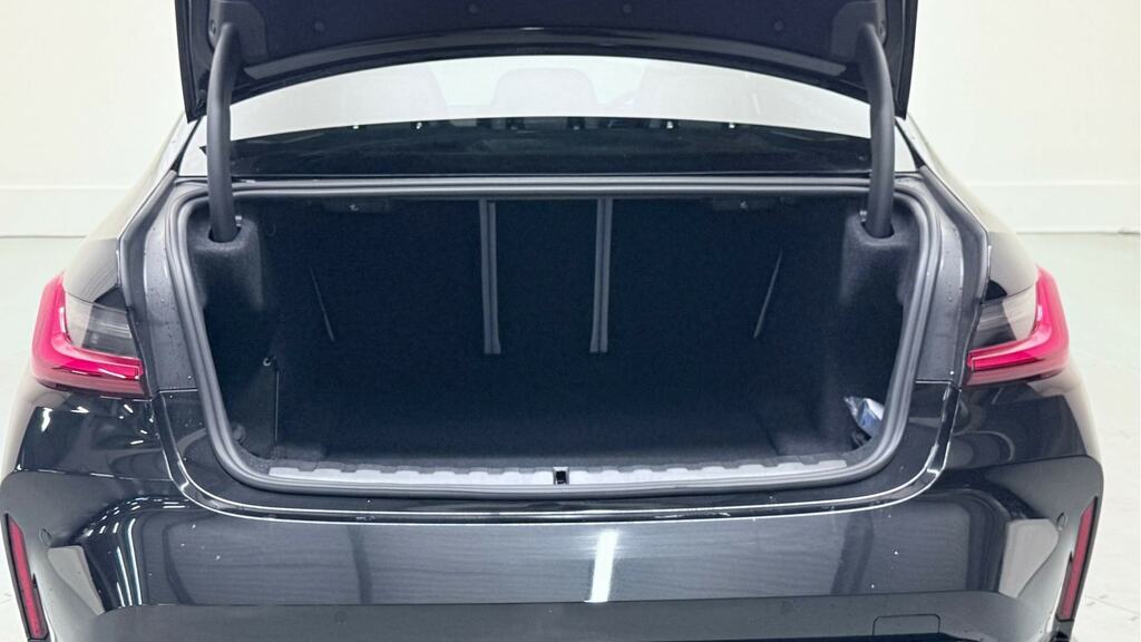 BMW M3 Xdrive Saloon Blue #13