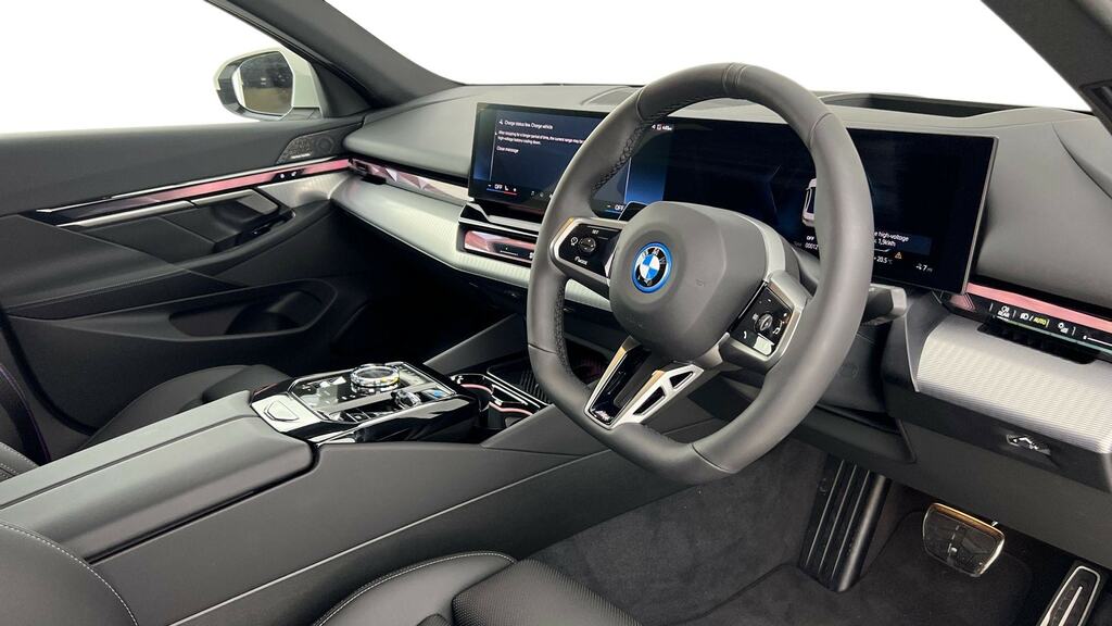 BMW i5 250Kw Edrive40 M Sport Pro 84Kwh White #6