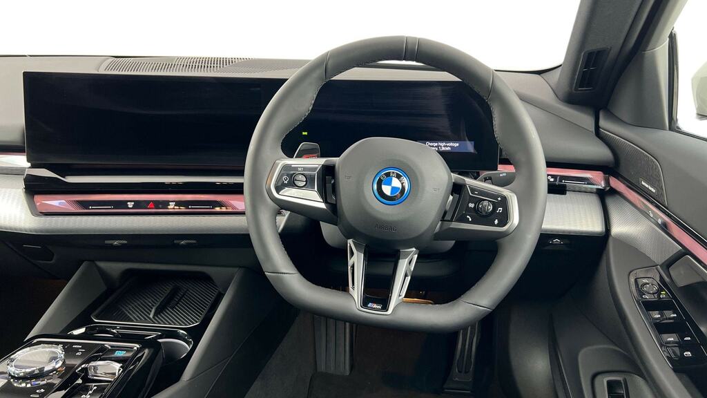 BMW i5 250Kw Edrive40 M Sport Pro 84Kwh White #5