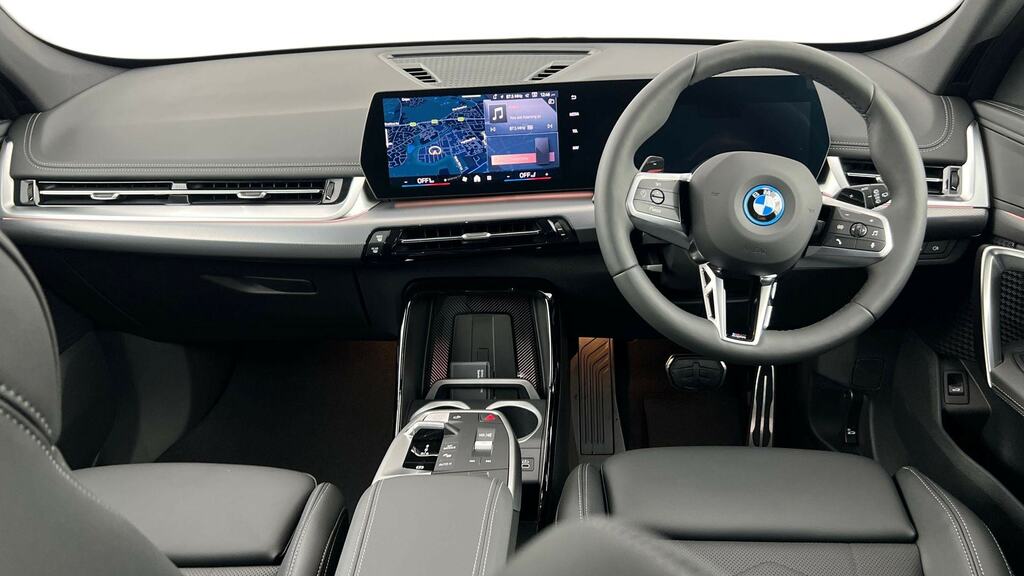BMW X1 Xdrive 25E M Sport Step White #4