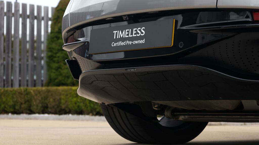 Aston Martin DB12 4.0L V8 Coupe Black #41