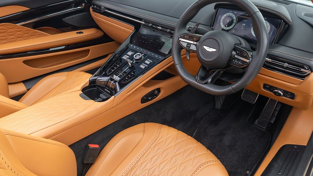 Aston Martin DB12 V8 Volante Black #5
