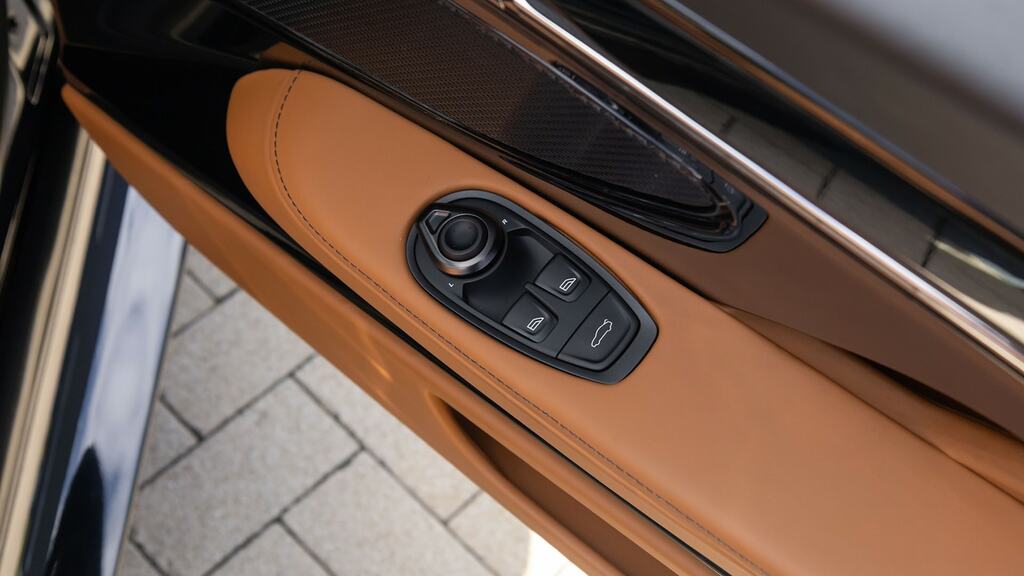 Aston Martin DB12 Db12 V8 Volante Black #51