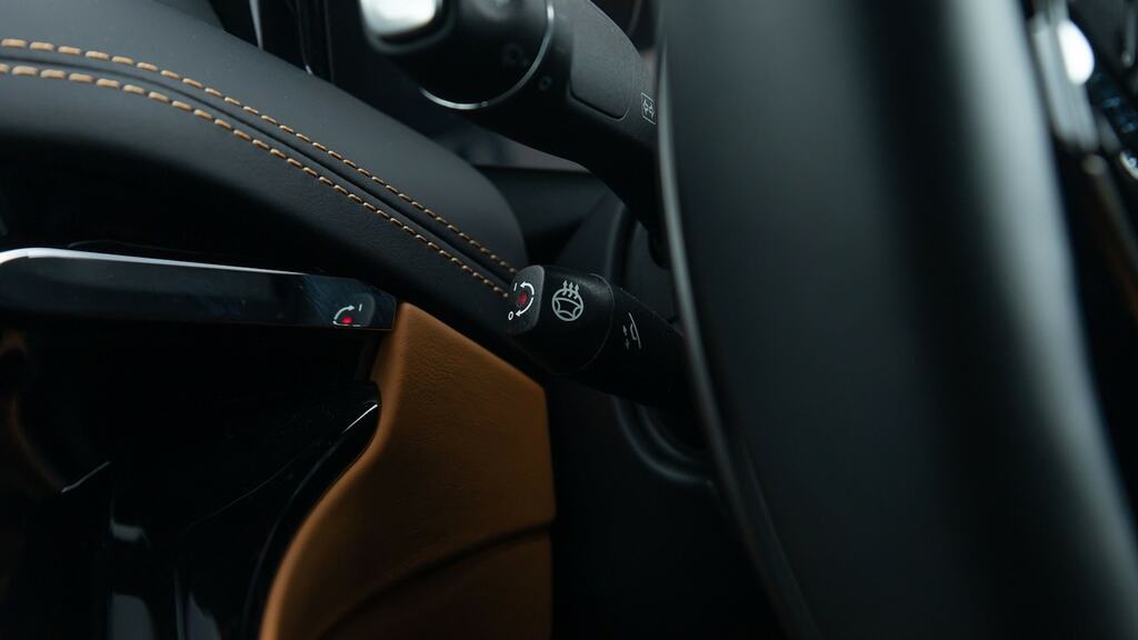 Aston Martin DB12 Db12 V8 Volante Black #68