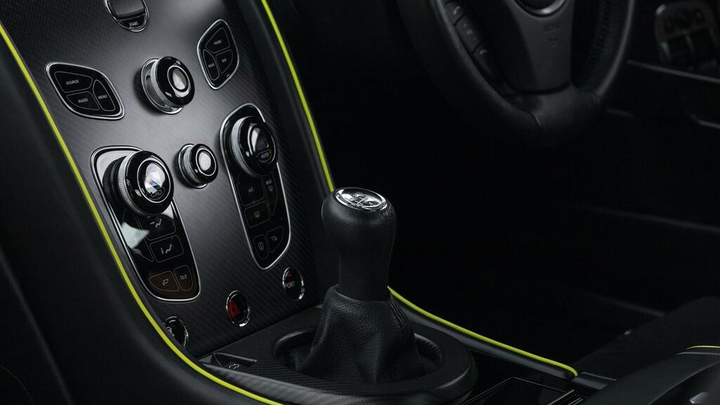 Aston Martin V8 Vantage V8 Black #59