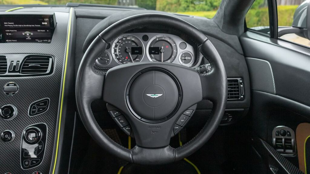 Aston Martin V8 Vantage V8 Black #16