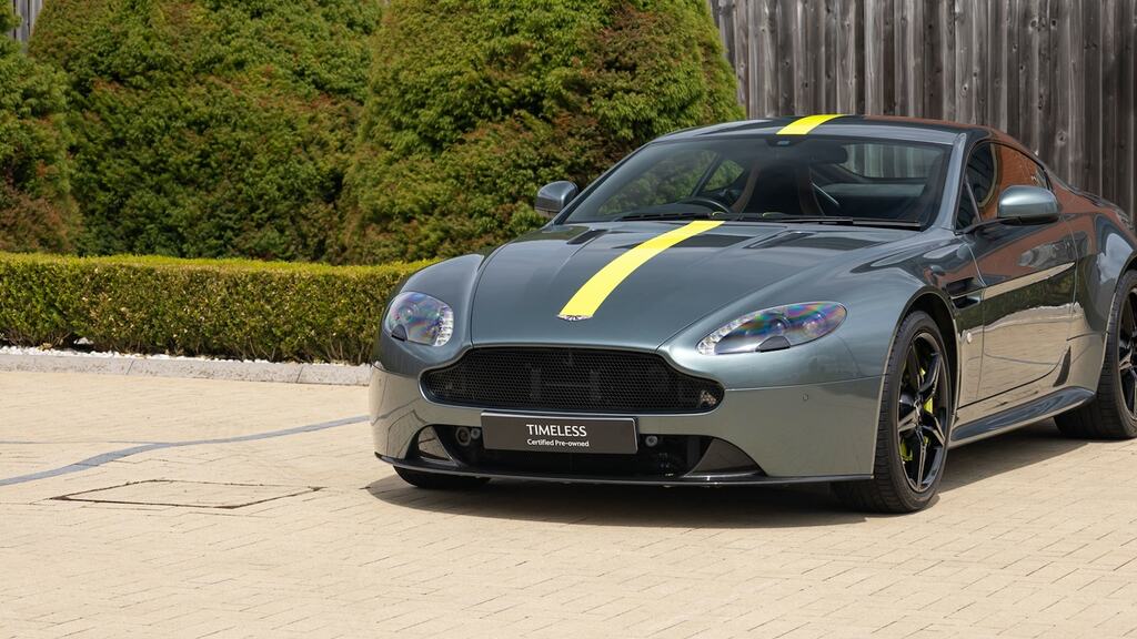 Aston Martin V8 Vantage V8 Black #29