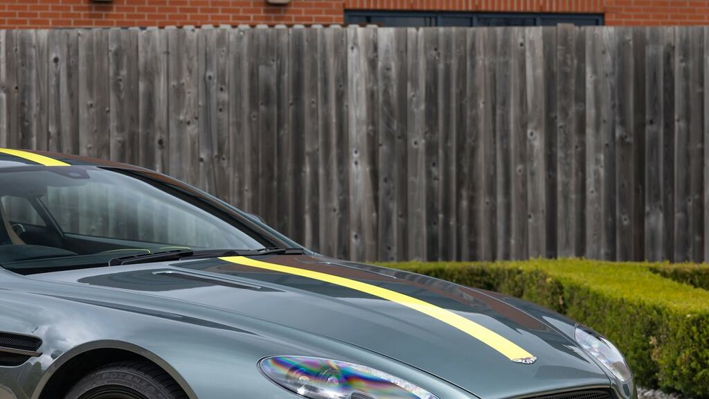Aston Martin V8 Vantage V8 Black #23
