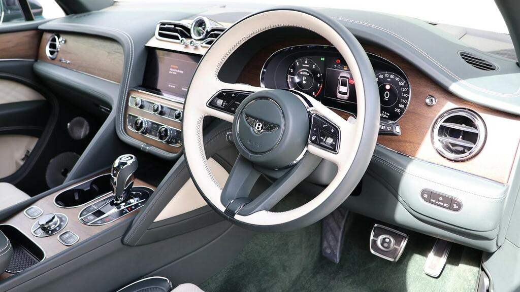 Bentley Bentayga Atelier Edition V8 4.0 V8 Atelier Edition Suv #9