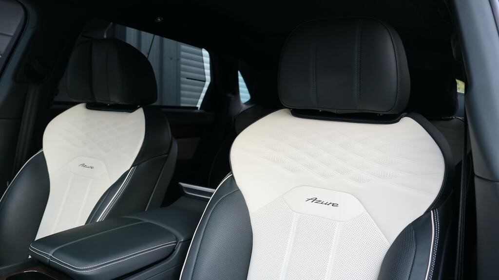 Bentley Bentayga Atelier Edition V8 4.0 V8 Atelier Edition Suv #34
