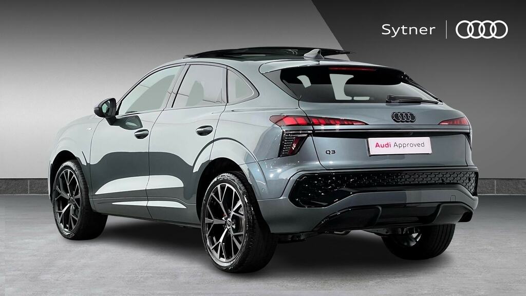 Audi Q3 1.5 Tfsi Edition 1 S Tronic FD26NWV Green #3