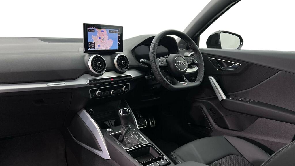 Audi Q2 35 Tfsi Black Edition S Tronic Tech Pro FD26LOJ Black #2