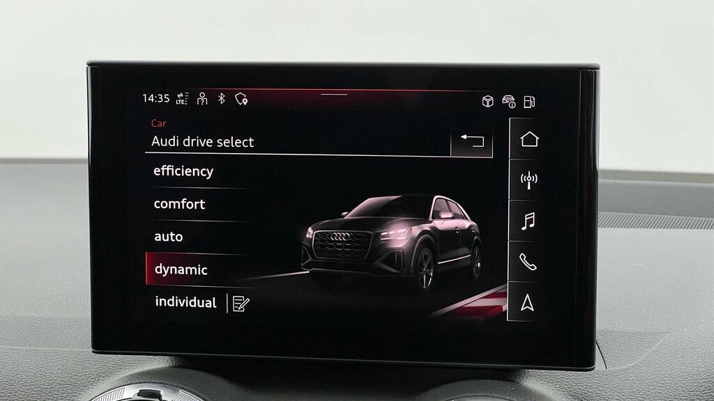 Audi Q2 Audi Q2 Estate 35 Tfsi S Line S Tronic Blue #31